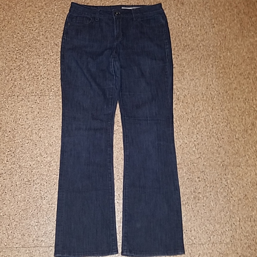 DKNY JEANS